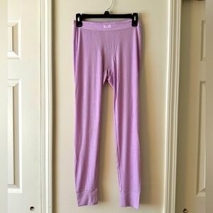 Skims Soft Lounge Leggings in Sugar Plum. Size Medium. New w/ tags.